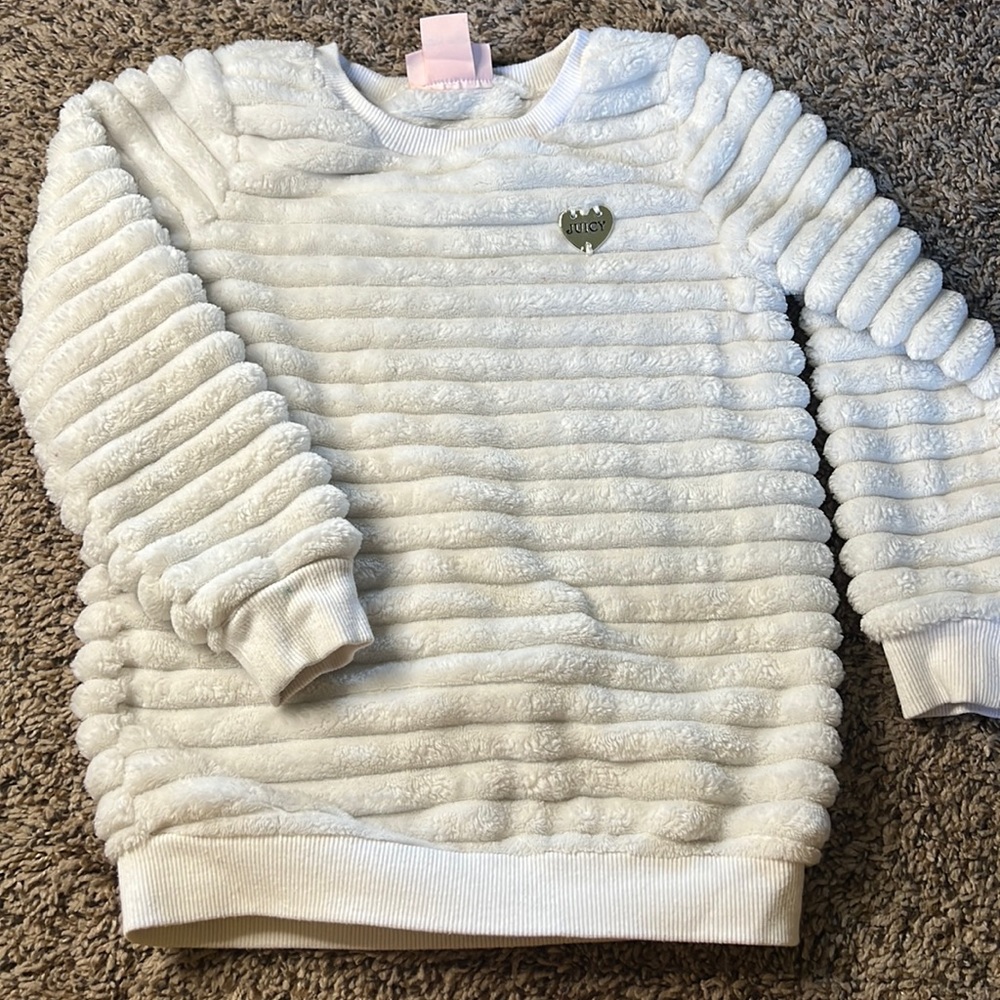 Fluffy Juicy Couture 4T